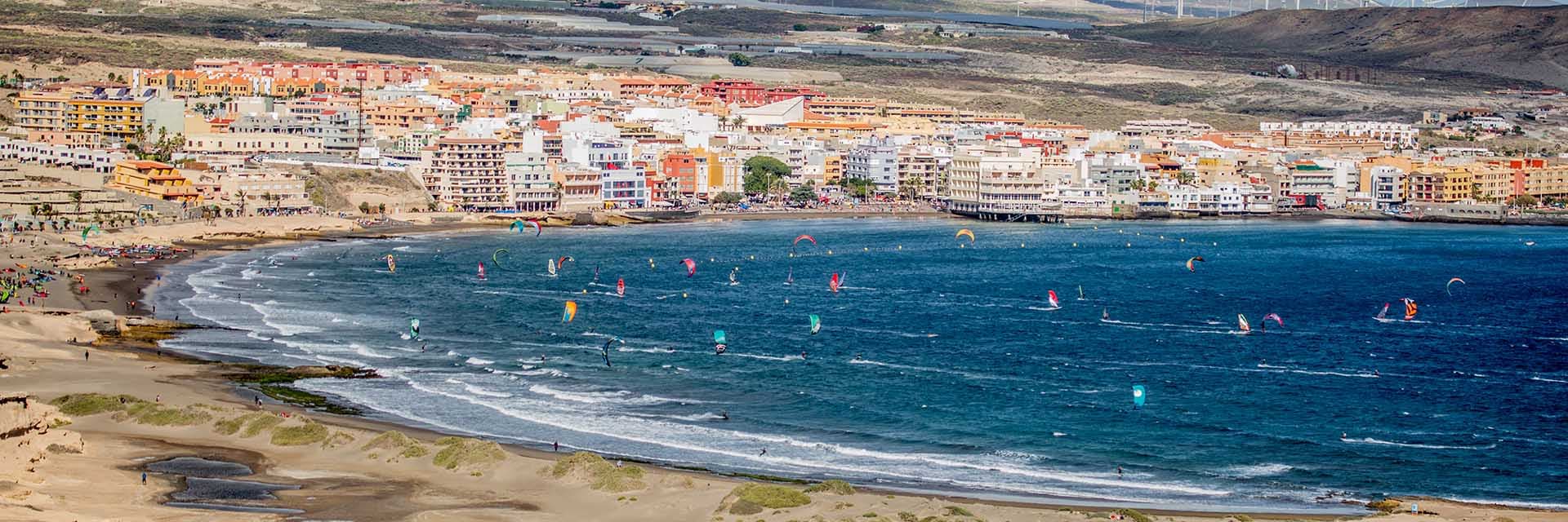 Windsurf and kitesurf sails at La Bahía in El Médano